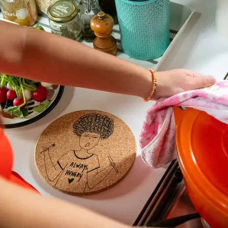 Helen b Helen b - pannenonderzetter kurk - always hungry