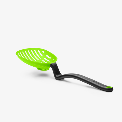 Dreamfarm Dreamfarm - lestrain lepel met vergiet - groen Dreamfarm Dreamfarm - lestrain lepel met vergiet - groen