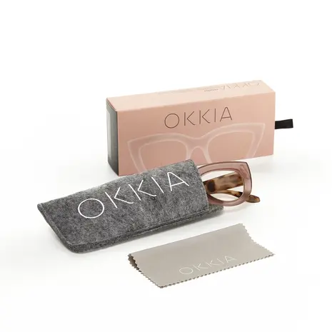 Okkia Okkia - leesbril Claudia - big cat eye - pink havana Okkia Okkia - leesbril Claudia - big cat eye - pink havana