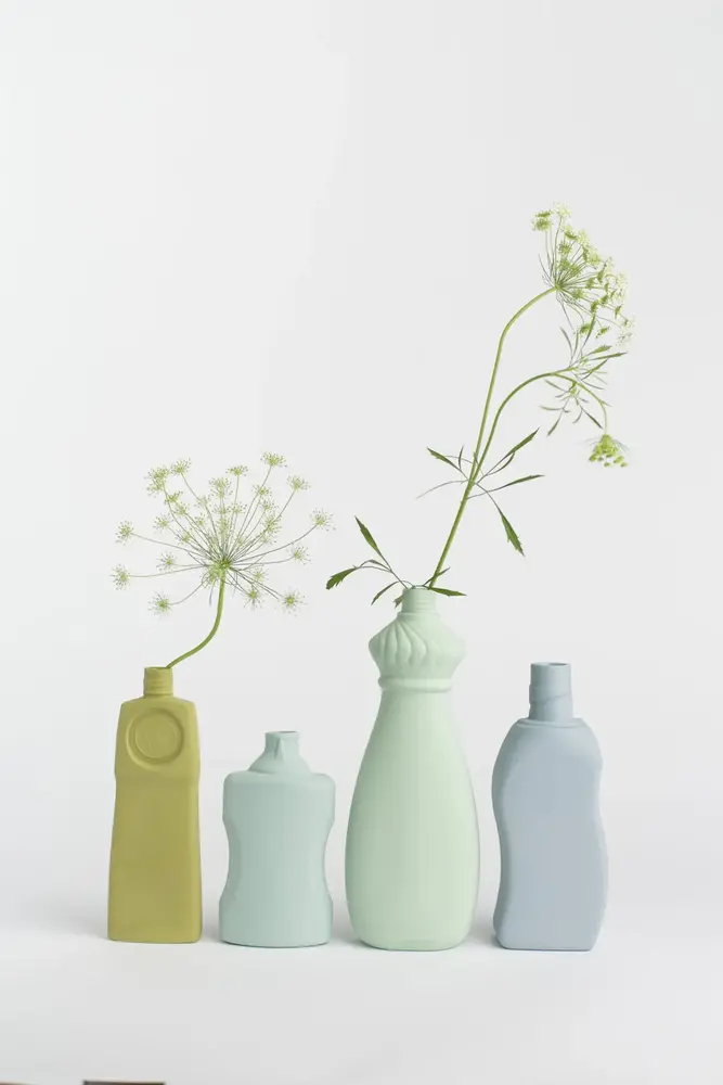 Foekje Fleur Foekje Fleur - porcelain bottle vase - #21 mint Foekje Fleur Foekje Fleur - porcelain bottle vase - #21 mint