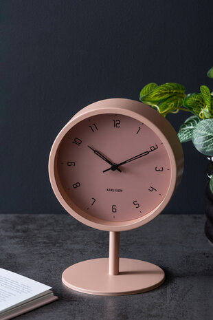 Karlsson Karlsson - tafelklok stark - faded pink Karlsson Karlsson - tafelklok stark - faded pink