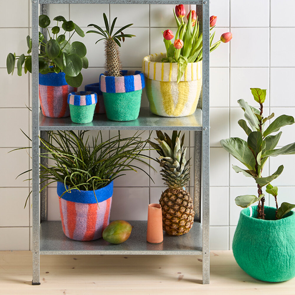 Aveva Design Aveva design - bloempot vilt S - carnival Aveva Design Aveva design - bloempot vilt S - carnival