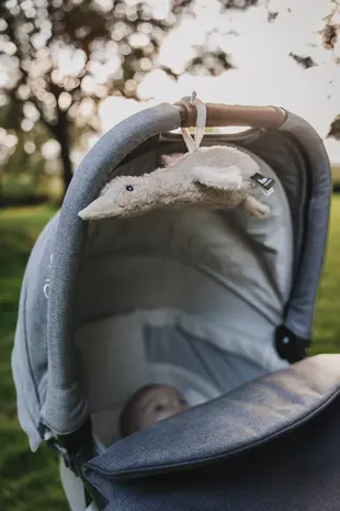 Flow Flow - comforter on the go knuffel - liva oat Flow Flow - comforter on the go knuffel - liva oat