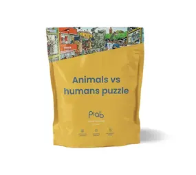 Puzzle in a bag Puzzle in a bag - puzzel (1000 stukjes) - animals vs humans Puzzle in a bag Puzzle in a bag - puzzel (1000 stukjes) - animals vs humans