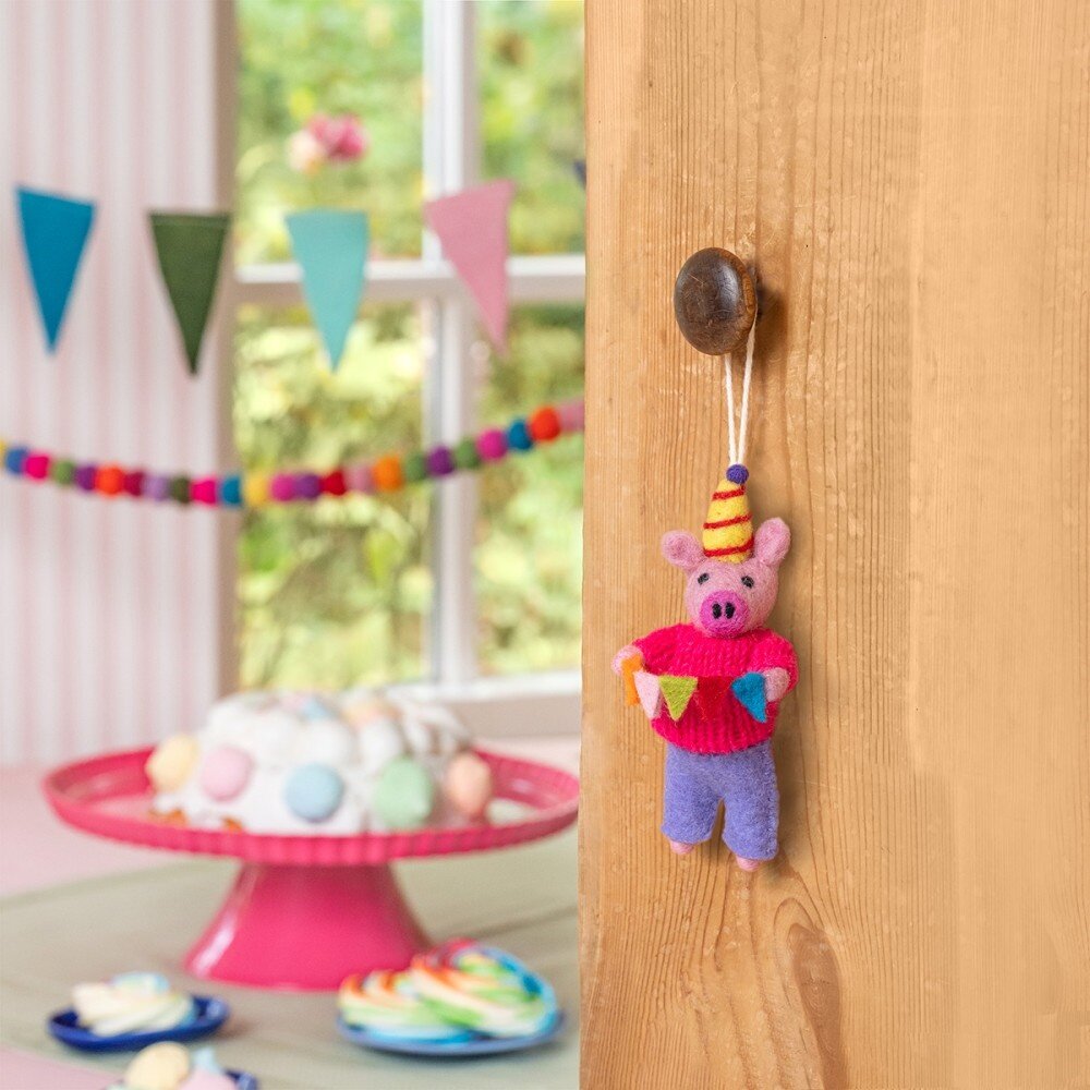 Sjaal met verhaal Sjaal met verhaal - hanger - feestvarken roze