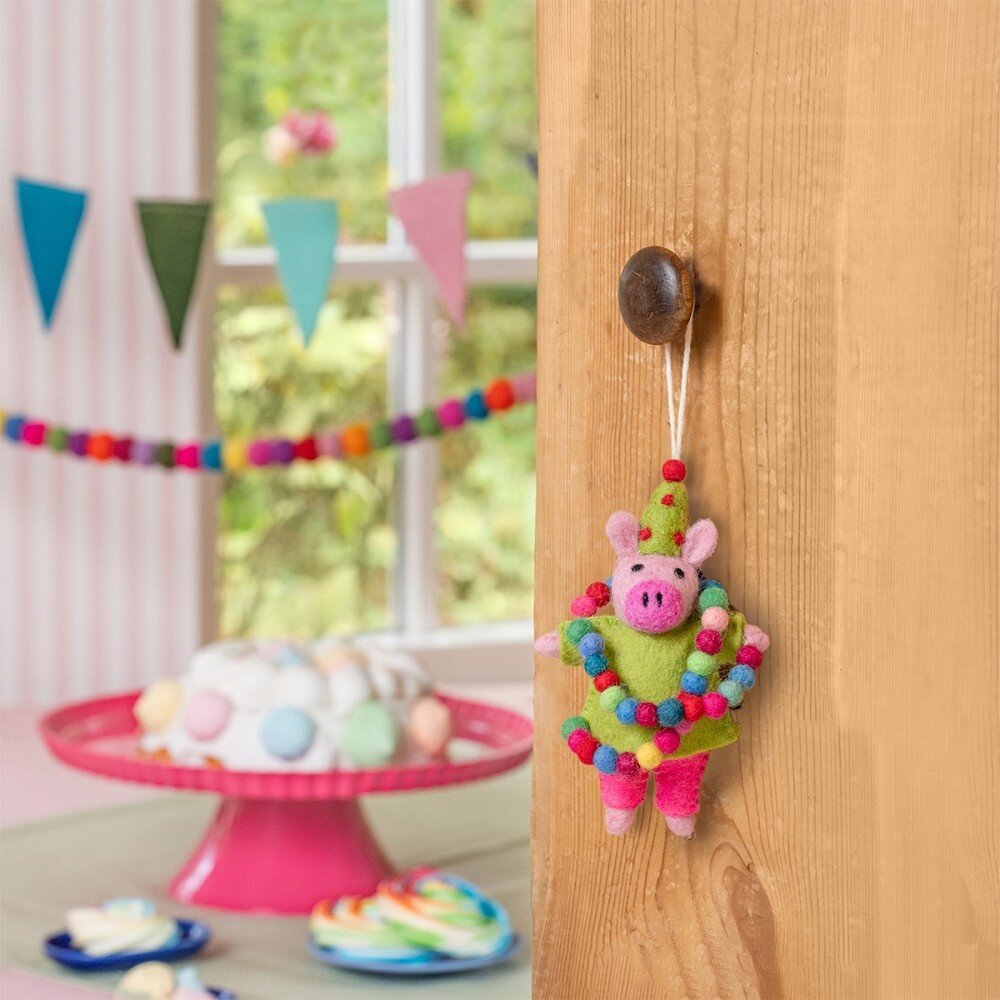 Sjaal met verhaal Sjaal met verhaal - hanger - feestvarken groen