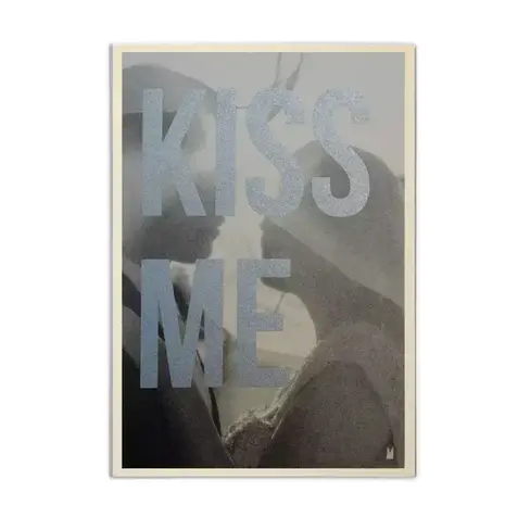 Carte Kencre Carte kencre - zeefdruk print L (A4) - kiss me Carte Kencre Carte kencre - zeefdruk print L (A4) - kiss me