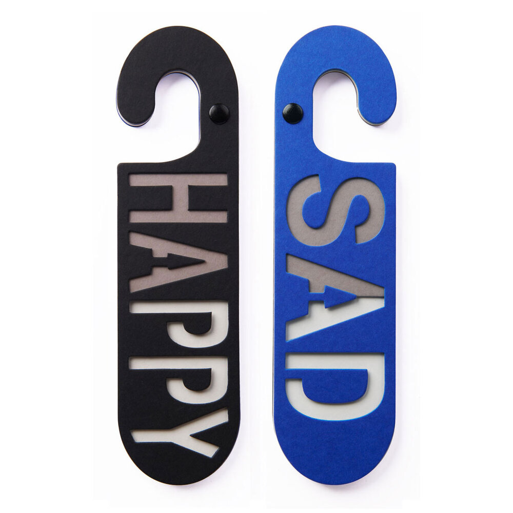 Puki wuki Puki wuki - deurhanger happy/sad - zwart/blauw Puki wuki Puki wuki - deurhanger happy/sad - zwart/blauw