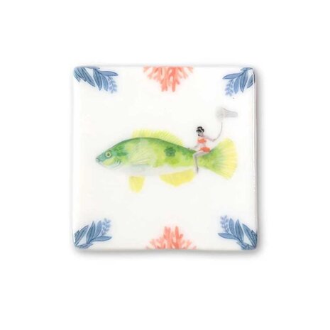 Storytiles Storytiles - tegel magneet - collecting treasures (6x6 cm) Storytiles Storytiles - tegel magneet - collecting treasures (6x6 cm)