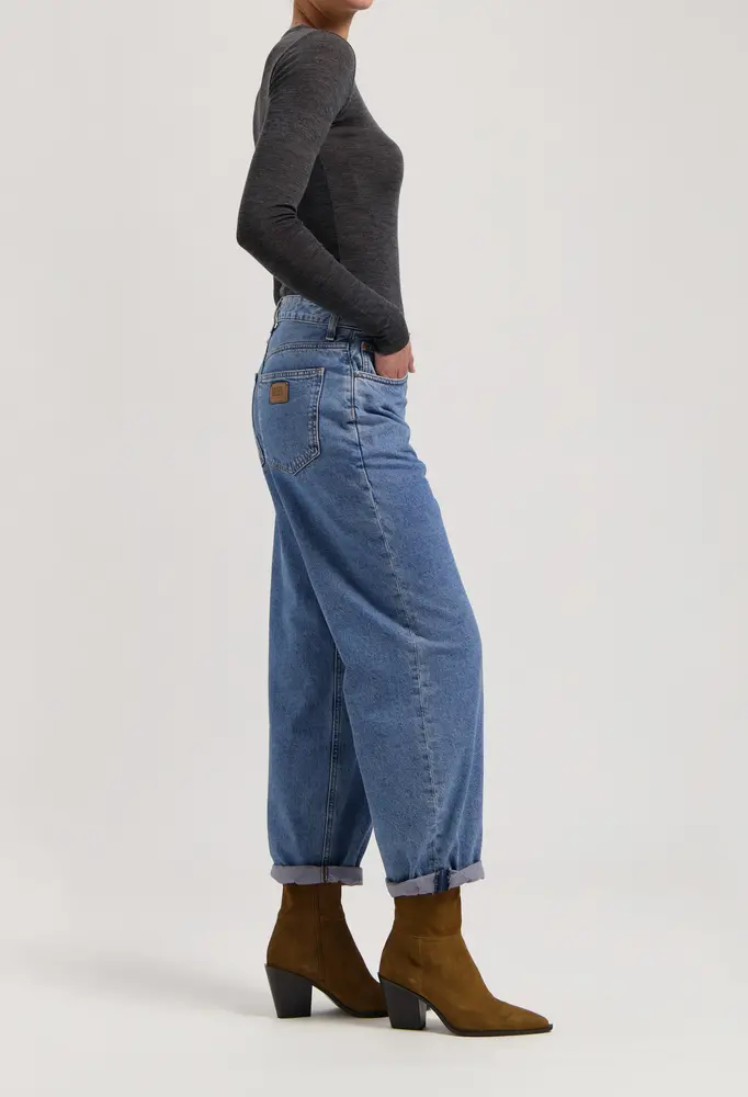 MUD Jeans Mud jeans - brooke high barrel - stone vintage MUD Jeans Mud jeans - brooke high barrel - stone vintage