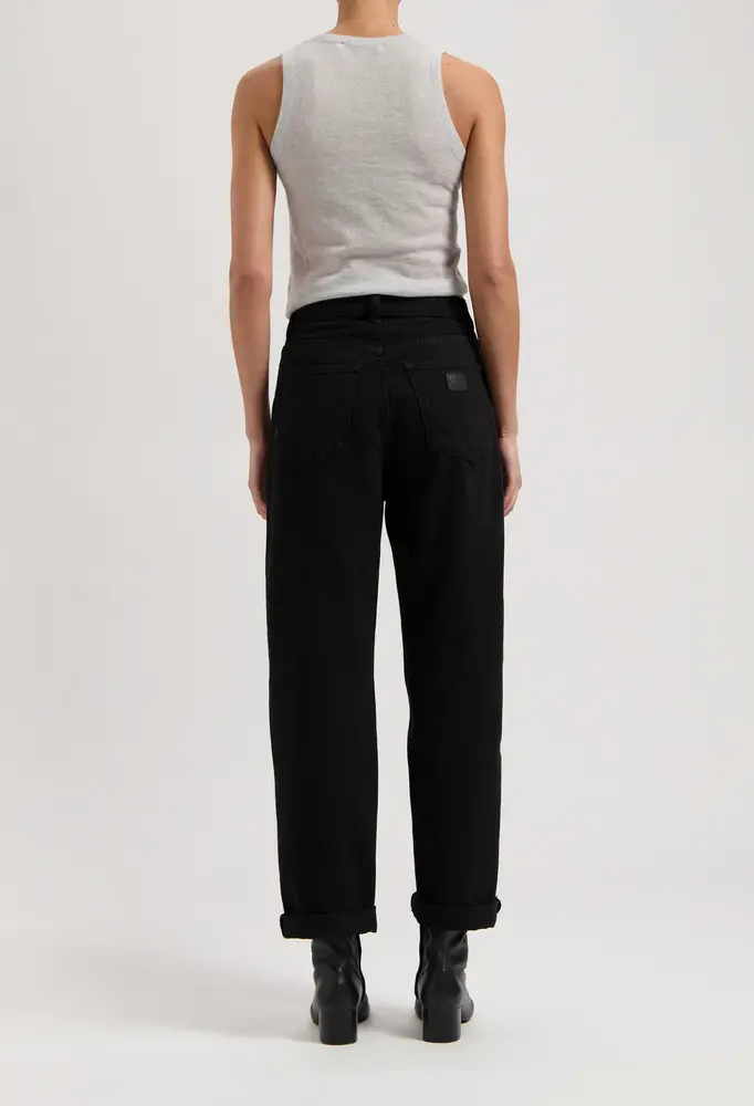 MUD Jeans Mud jeans - brooke high barrel - nero nero MUD Jeans Mud jeans - brooke high barrel - nero nero