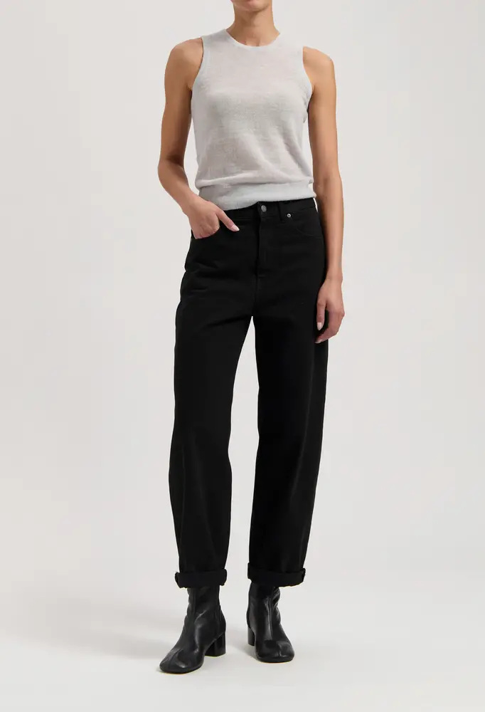 MUD Jeans Mud jeans - brooke high barrel - nero nero MUD Jeans Mud jeans - brooke high barrel - nero nero