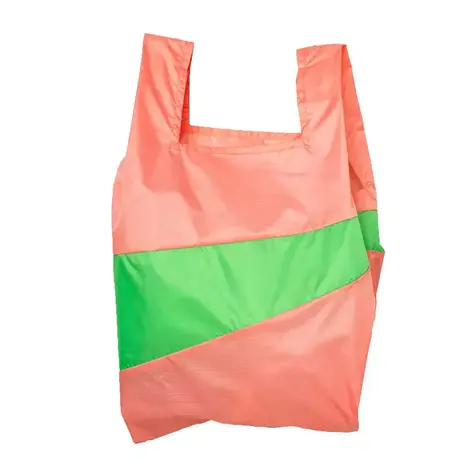Susan Bijl Susan Bijl - the new shopping bag large - coral & greenscreen Susan Bijl Susan Bijl - the new shopping bag large - coral & greenscreen