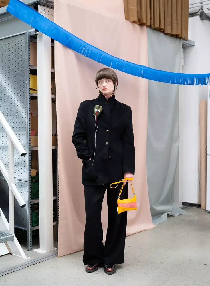 Susan Bijl Susan Bijl - the new pouch small - cleese & coral