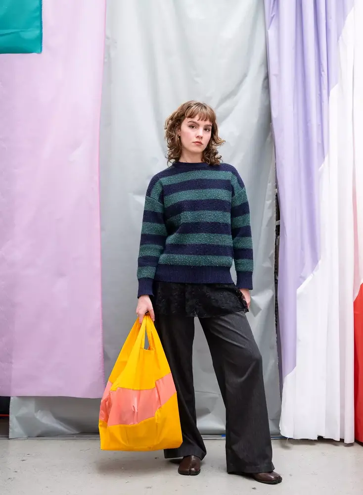 Susan Bijl Susan Bijl - the new shopping bag large - cleese & coral Susan Bijl Susan Bijl - the new shopping bag large - cleese & coral