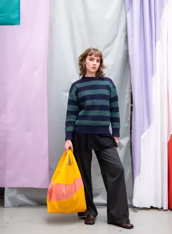 Susan Bijl Susan Bijl - the new shopping bag large - cleese & coral Susan Bijl Susan Bijl - the new shopping bag large - cleese & coral