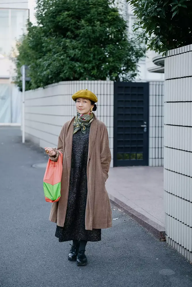 Susan Bijl Susan Bijl - the new shopping bag medium - coral & greenscreen Susan Bijl Susan Bijl - the new shopping bag medium - coral & greenscreen