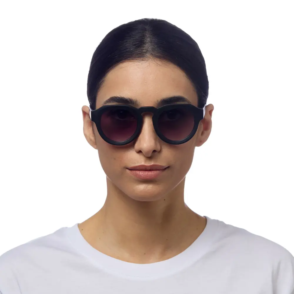 Okkia Okkia - zonnebril zeno - rond - black