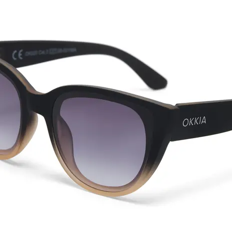 Okkia Okkia - zonnebril Silvia - cat eye - black/pink Okkia Okkia - zonnebril Silvia - cat eye - black/pink