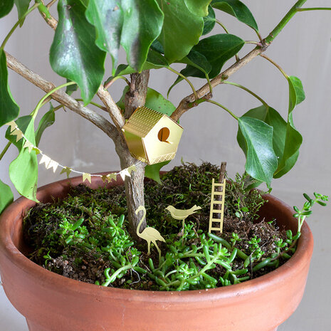 Botanopia / Sprout Botanopia - plant accessoire - tiny birdhouse Botanopia / Sprout Botanopia - plant accessoire - tiny birdhouse