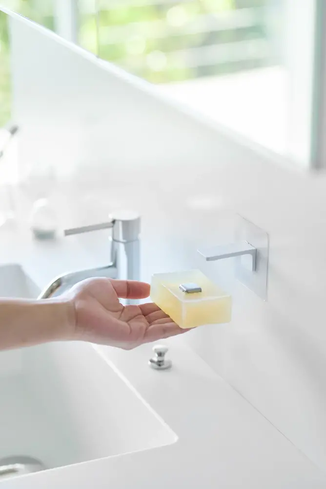 Yamazaki Yamazaki - magnetische zeephouder - white Yamazaki Yamazaki - magnetische zeephouder - white