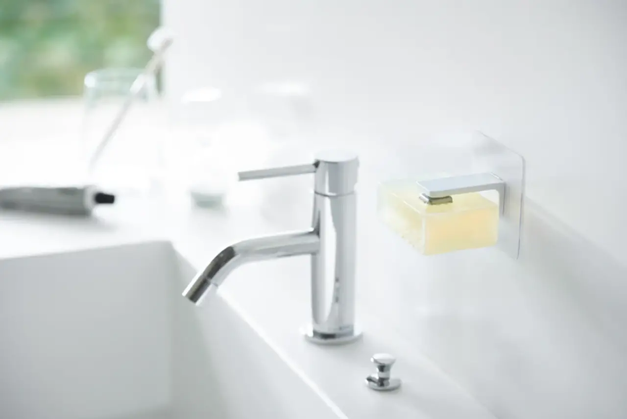 Yamazaki Yamazaki - magnetische zeephouder - white Yamazaki Yamazaki - magnetische zeephouder - white