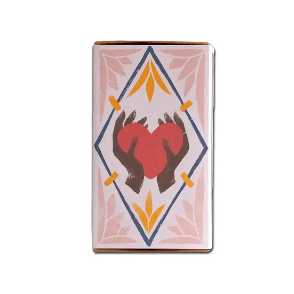 Kaarsje branden Kaarsje branden - cadeaudoosje - hart Kaarsje branden Kaarsje branden - cadeaudoosje - hart