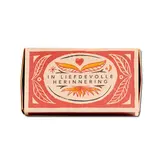 Kaarsje branden Kaarsje branden - cadeaudoosje - in liefdevolle herinnering (rood) Kaarsje branden Kaarsje branden - cadeaudoosje - in liefdevolle herinnering (rood)