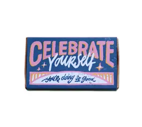 Kaarsje branden Kaarsje branden - cadeaudoosje - celebrate yourself (blauw/roze) Kaarsje branden Kaarsje branden - cadeaudoosje - celebrate yourself (blauw/roze)