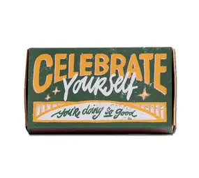 Kaarsje branden Kaarsje branden - cadeaudoosje - celebrate yourself (groen/oranje)