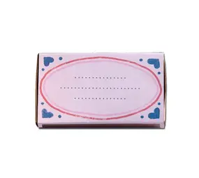 Kaarsje branden Kaarsje branden - cadeaudoosje - zelf beschrijven (roze) Kaarsje branden Kaarsje branden - cadeaudoosje - zelf beschrijven (roze)