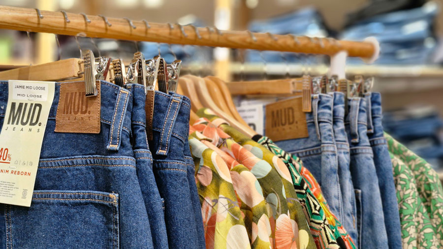 Ontdek nu de zomercollectie van King Louie en *tromgeroffel*: MUD Jeans