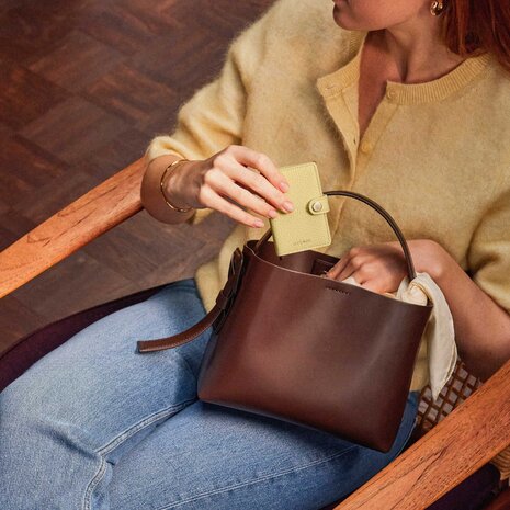 Secrid Secrid - miniwallet pebble - butter yellow Secrid Secrid - miniwallet pebble - butter yellow