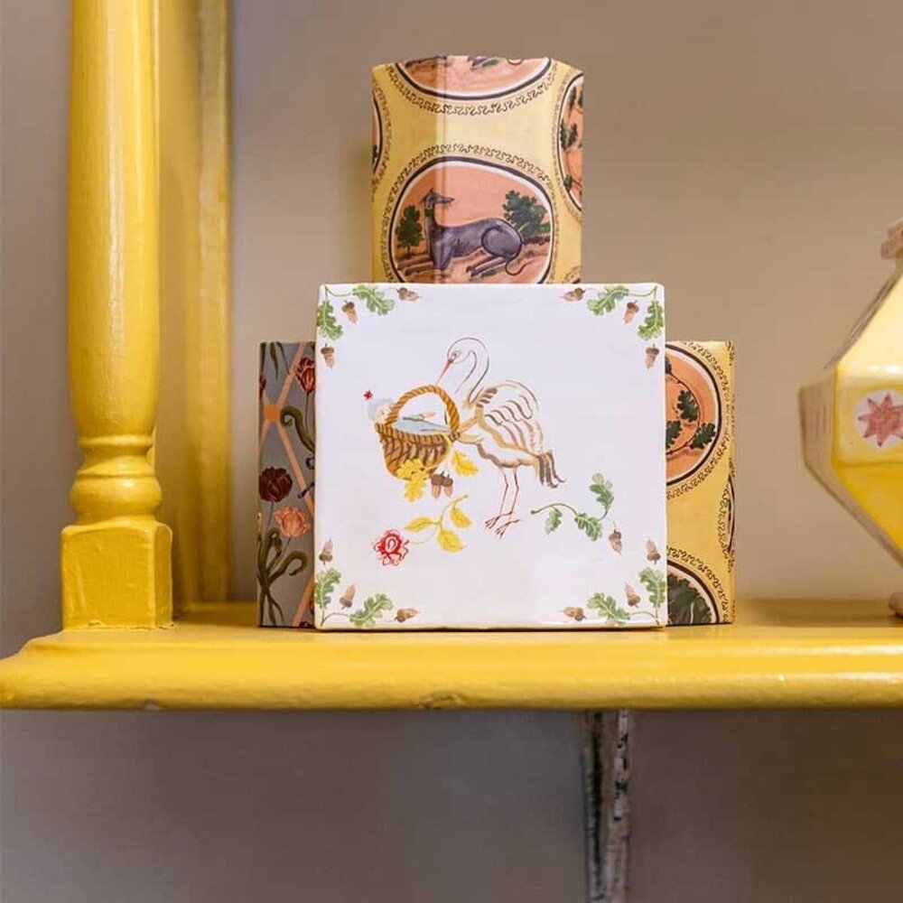 Storytiles Storytiles - tegel small - welcome lovely baby (10x10 cm) Storytiles Storytiles - tegel small - welcome lovely baby (10x10 cm)