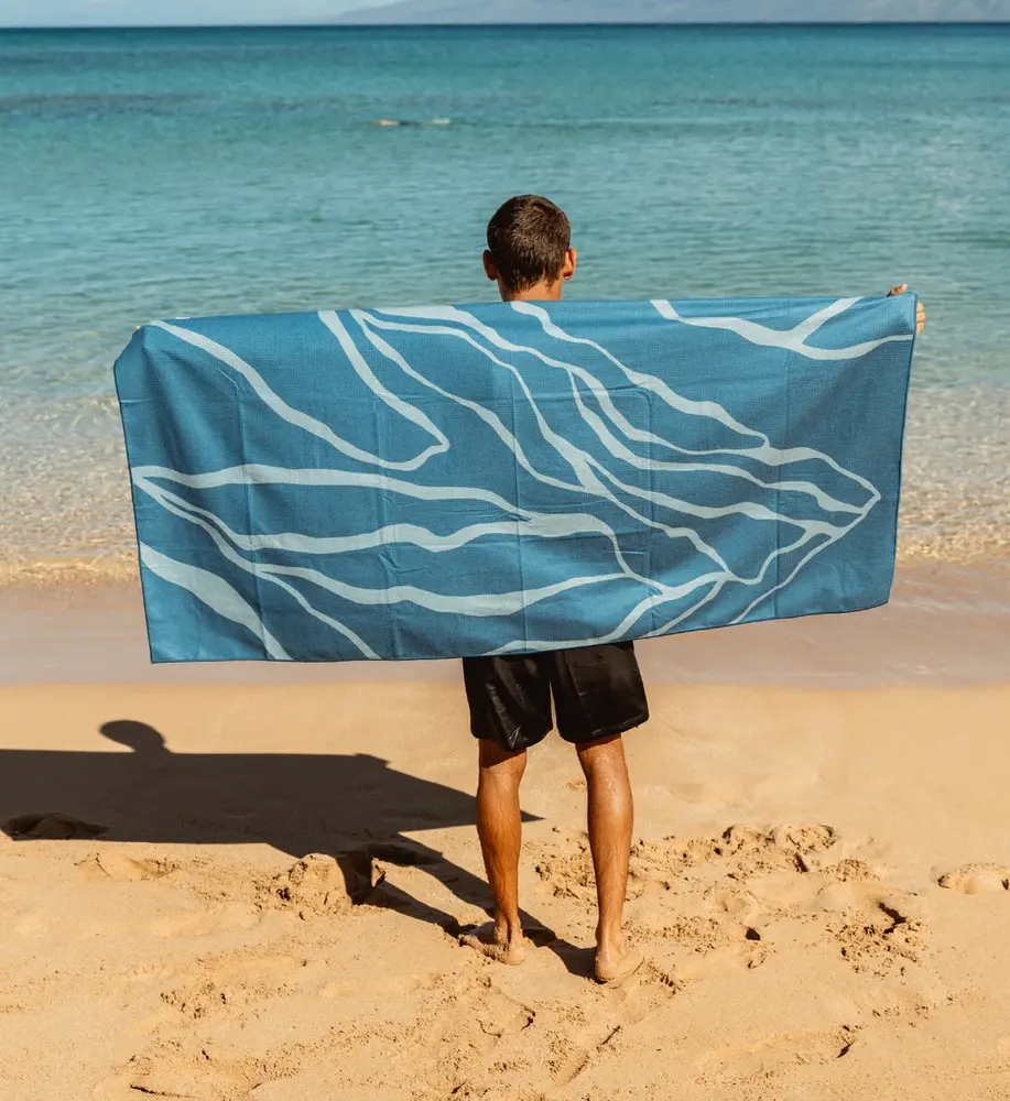 Buvanha Buvanha - reishanddoek (160 x 80 cm) - switzerland