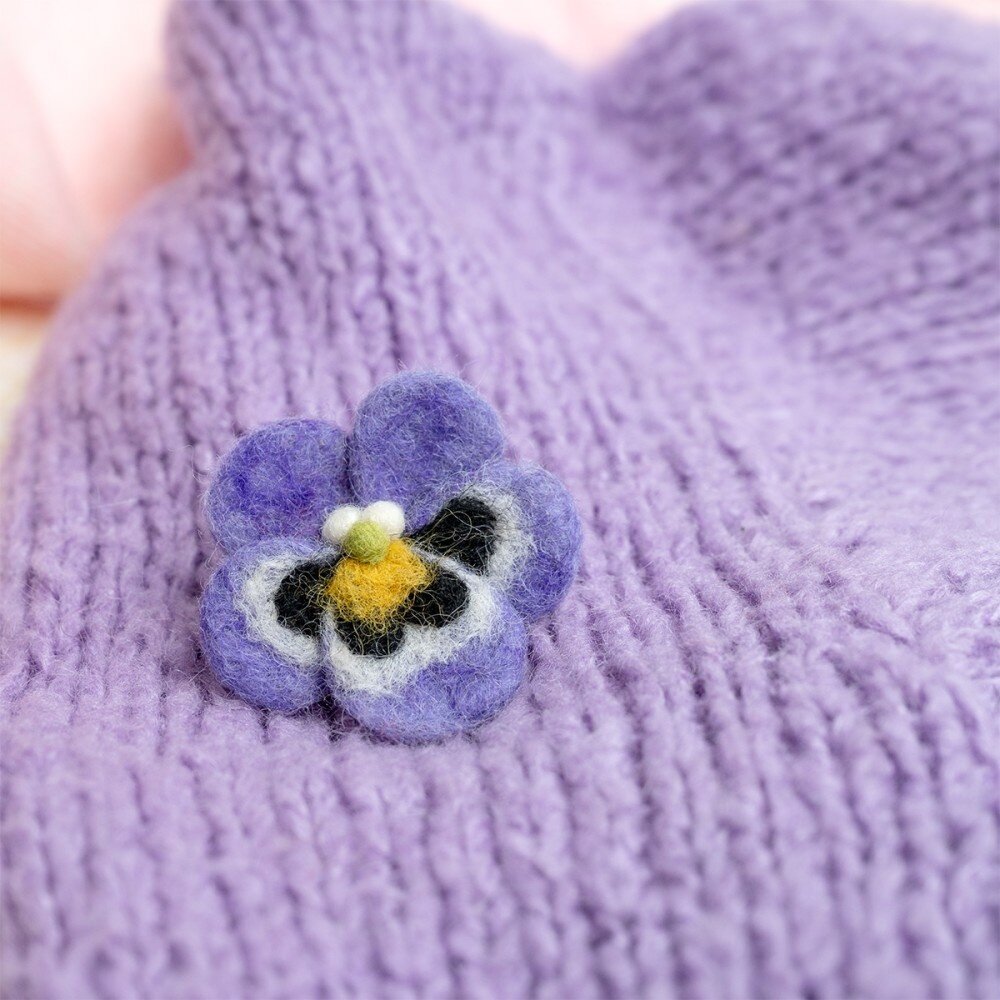 Sjaal met verhaal Sjaal met verhaal - broche - viooltje lila