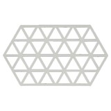 Zone Denmark Zone - panonderzetter triangles lang (24x14cm) - warm grey Zone Denmark Zone - panonderzetter triangles lang (24x14cm) - warm grey