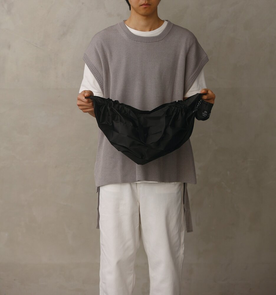 Shupatto Shupatto - opvouwbare tas met rits - black Shupatto Shupatto - opvouwbare tas met rits - black