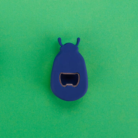 Balvi Balvi - flesopener magnetisch - the beetles red Balvi Balvi - flesopener magnetisch - the beetles red