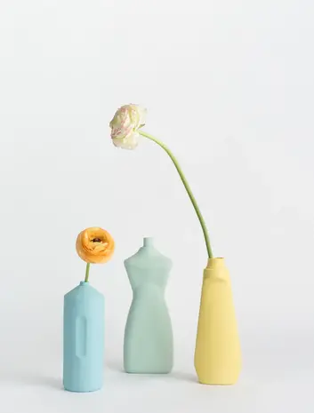 Foekje Fleur Foekje Fleur - porcelain bottle vase - #2 light blue