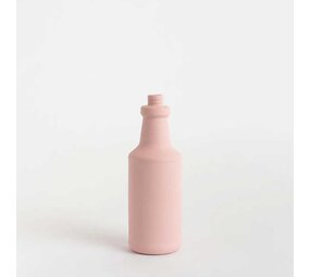 Foekje Fleur Foekje Fleur - porcelain bottle vase - #17 powder Foekje Fleur Foekje Fleur - porcelain bottle vase - #17 powder