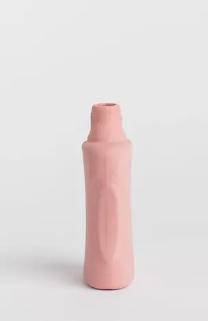 Foekje Fleur Foekje Fleur - porcelain bottle vase - #21 blush Foekje Fleur Foekje Fleur - porcelain bottle vase - #21 blush