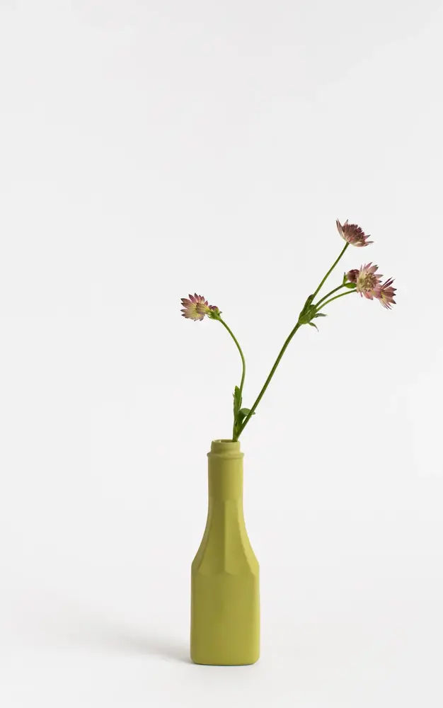 Foekje Fleur Foekje Fleur - porcelain bottle vase - #25 moss Foekje Fleur Foekje Fleur - porcelain bottle vase - #25 moss