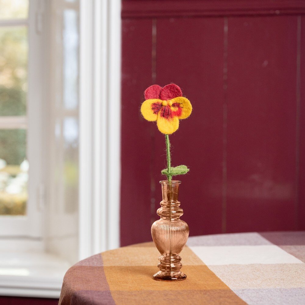 Sjaal met verhaal Sjaal met verhaal - bloem viooltje - bordeaux/okergeel Sjaal met verhaal Sjaal met verhaal - bloem viooltje - bordeaux/okergeel