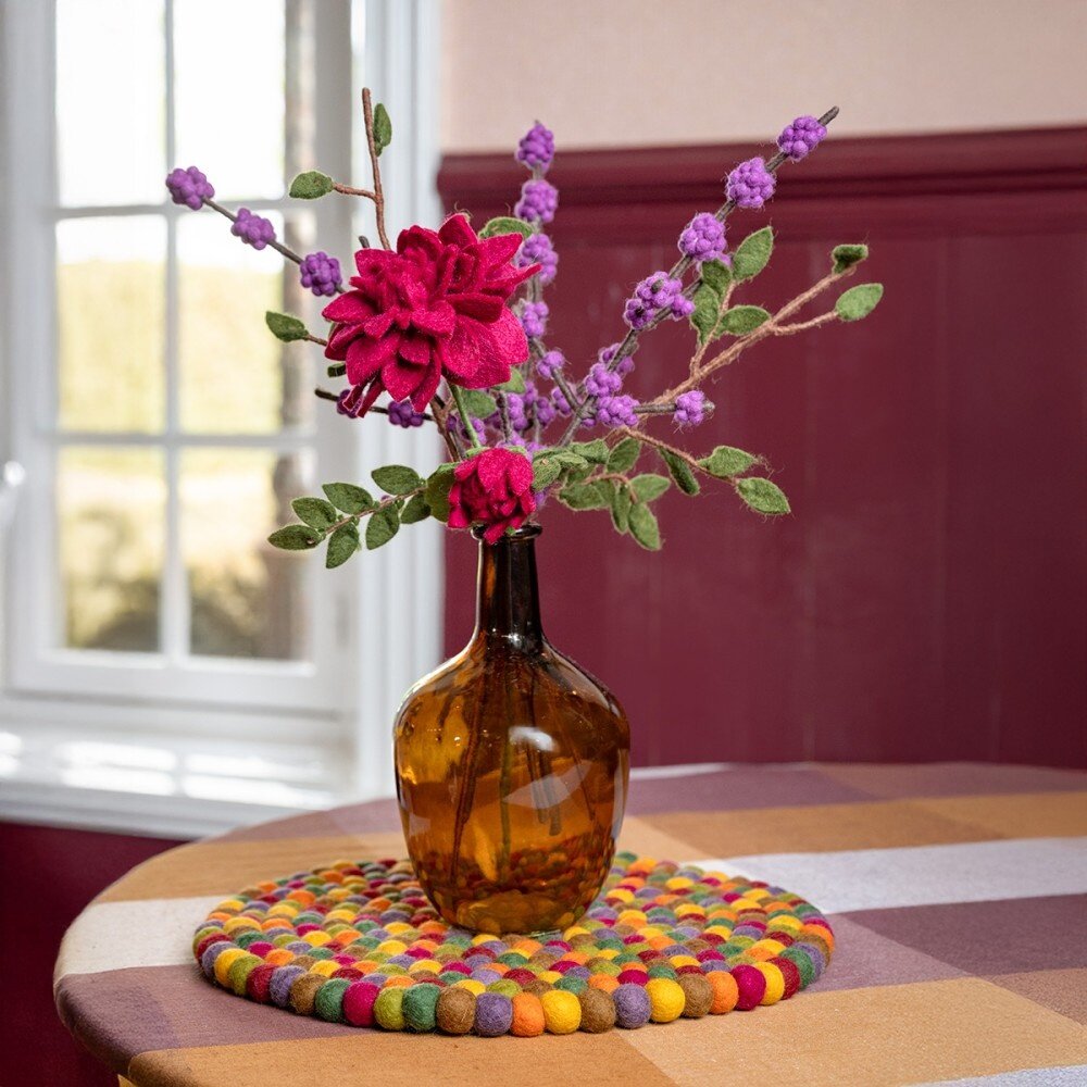 Sjaal met verhaal Sjaal met verhaal - bloem dahlia xl - burgundy Sjaal met verhaal Sjaal met verhaal - bloem dahlia xl - burgundy