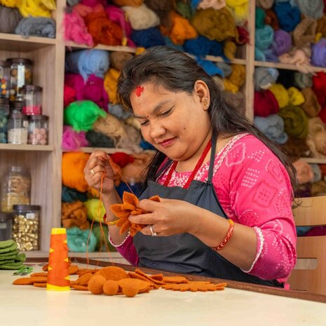 Sjaal met verhaal Sjaal met verhaal - bloem dahlia xl - cognac