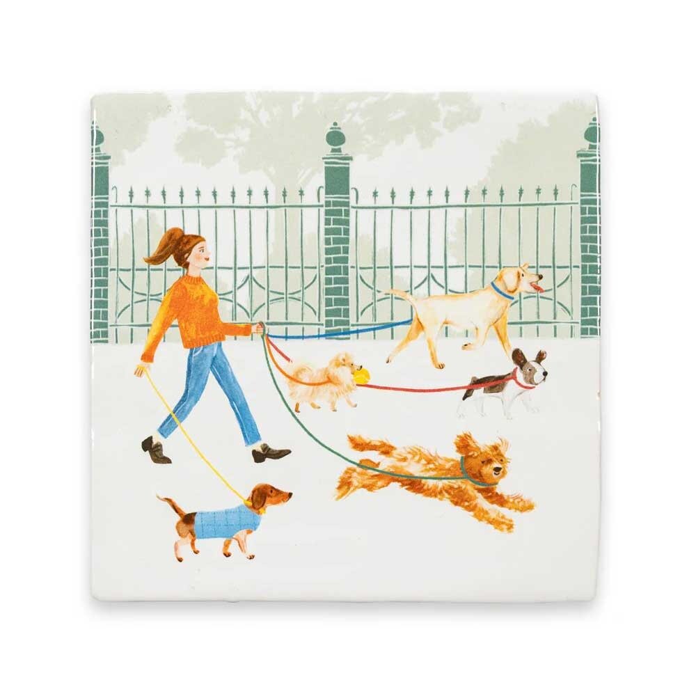 Storytiles Storytiles - tegel small - who let the dog out (10x10 cm) Storytiles Storytiles - tegel small - who let the dog out (10x10 cm)