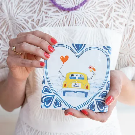 Storytiles Storytiles - tegel small - just married, off we go (10x10 cm) Storytiles Storytiles - tegel small - just married, off we go (10x10 cm)