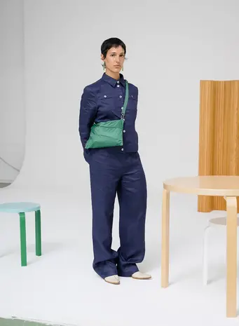 Susan Bijl Susan Bijl - the new pouch medium - david Susan Bijl Susan Bijl - the new pouch medium - david