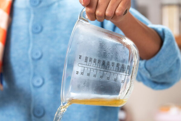 Mepal Mepal - chef it maatbeker glas met deksel 1000 ml - chalk Mepal Mepal - chef it maatbeker glas met deksel 1000 ml - chalk